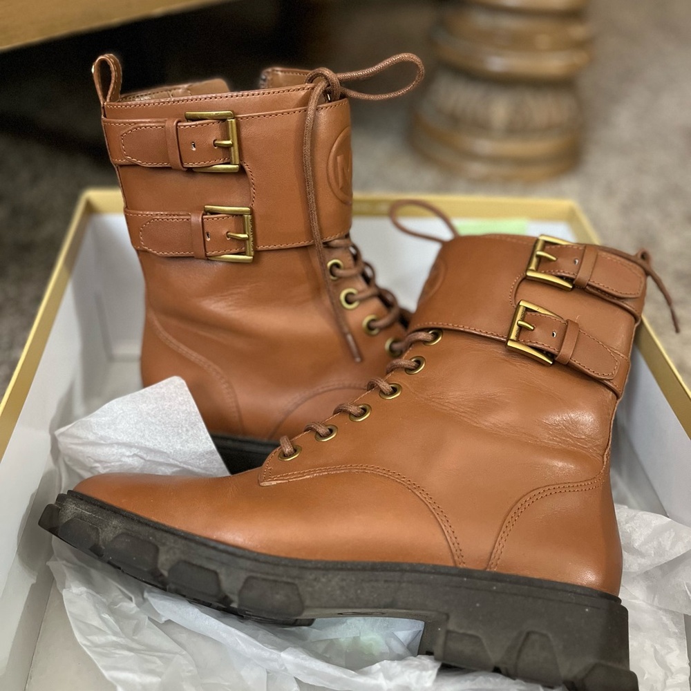MICHAEL Michael Kors Luggage Leather Ankle Boots